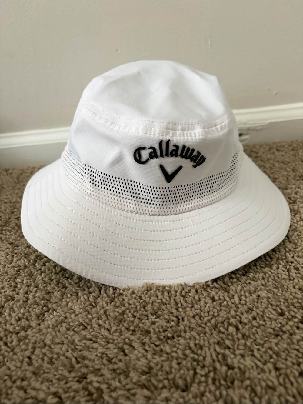 Callaway White Mesh Vent Bucket Hat